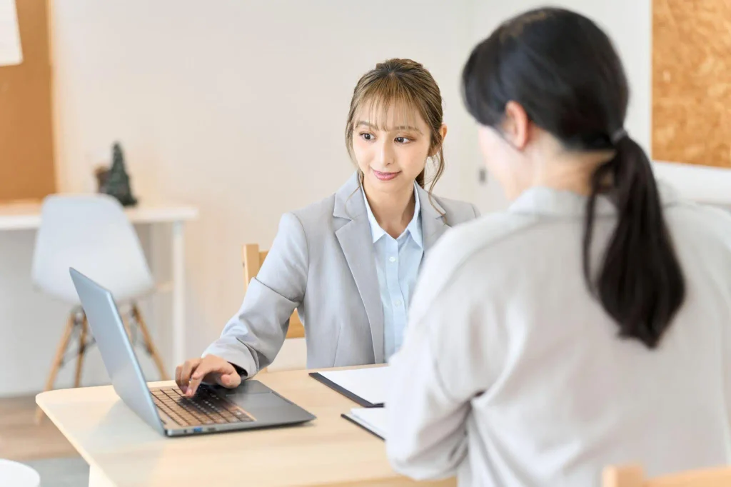Business representative explaining a product to a customer