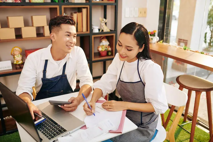 Sole proprietorship and partnership business structures