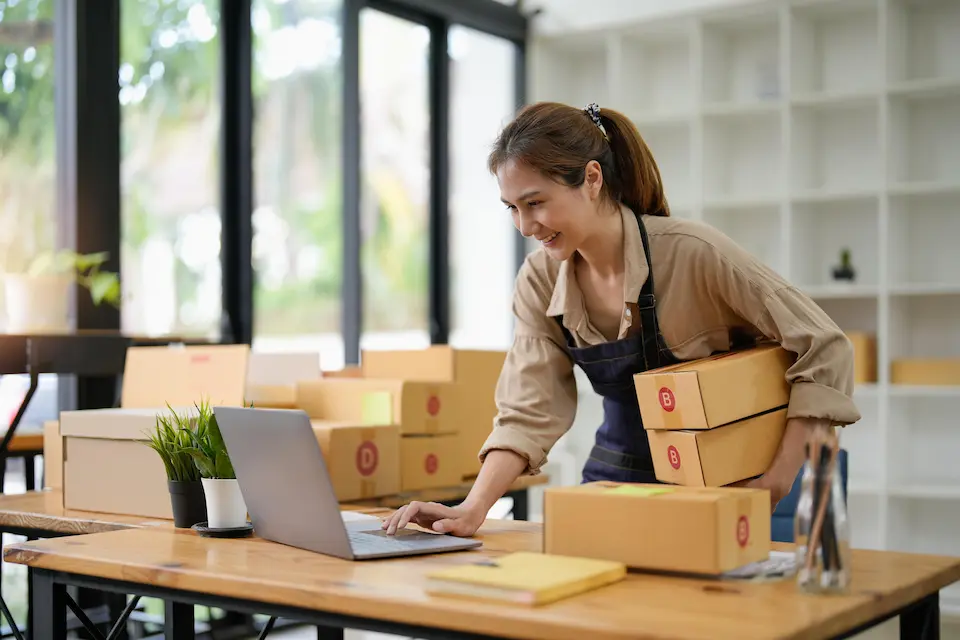 Entrepreneur running an online business through e-commerce
